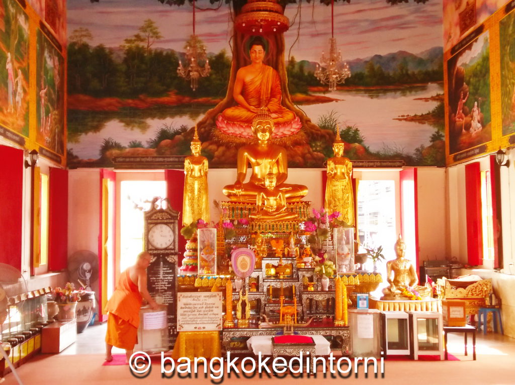 Interno del Wat Sri Boon Ruang